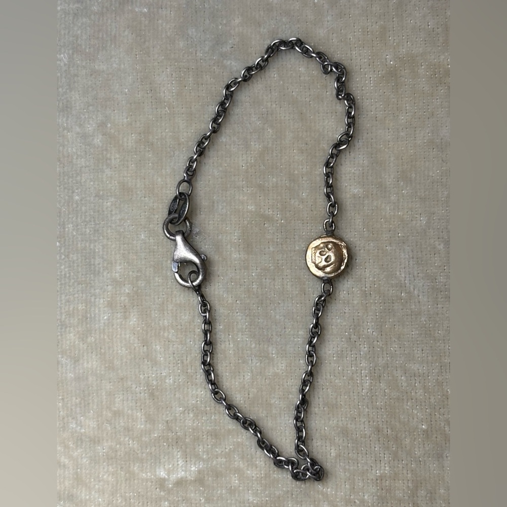 Pyrrha Delicate silver Chain Bracelet with bronze skull Accent